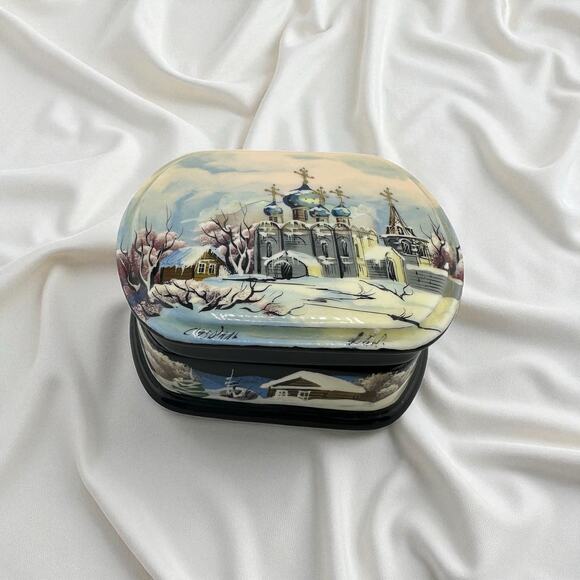 Vintage Russian Fedoskino Lacquerware Box Signed Hand Painted Winter Church 3